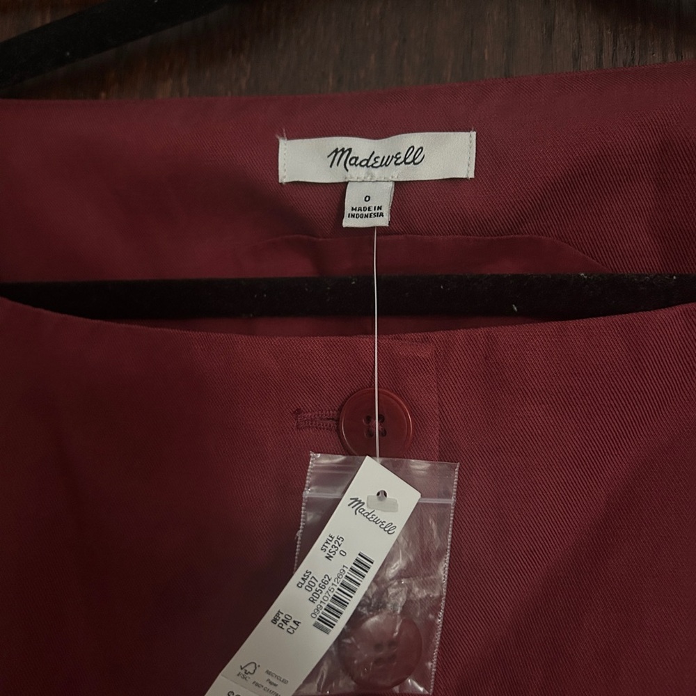 Madewell Brick Red Button-Up Vest - Picture 4 of 5